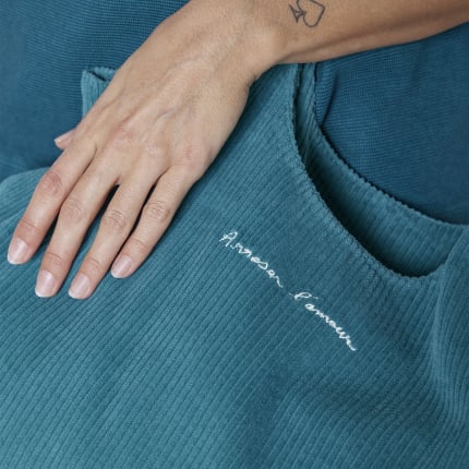 Cabas en velours avec broderie