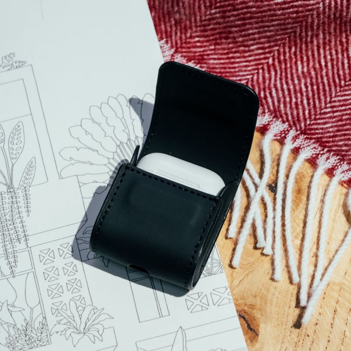 Étui pour AirPods Rains – Étui imperméable design danois pour AirPods, protection optimale et recharge facilitée