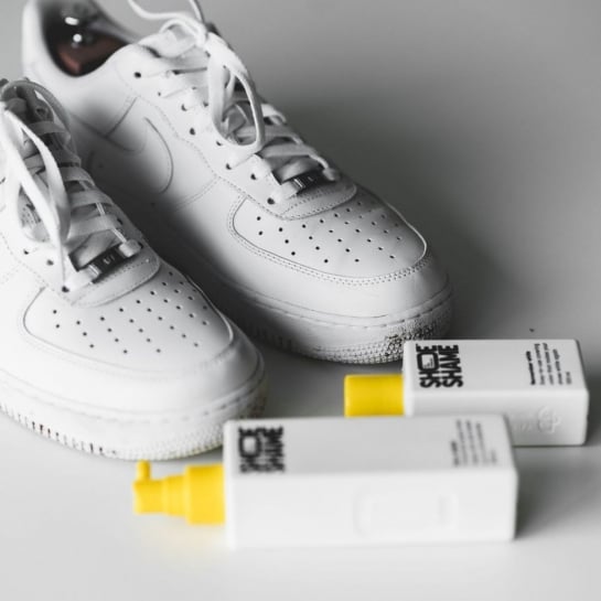Kit Entretien Baskets SHOE SHAME – Nettoyage complet: spray, gel, déodorant, rafraîchisseur, brosse et lingettes