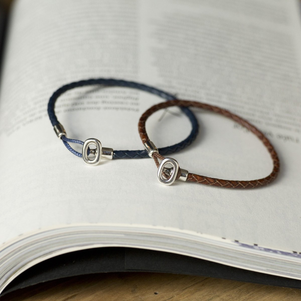 Bracelet homme en cuir tressé – fabriqué en Europe – Bleu ou marron