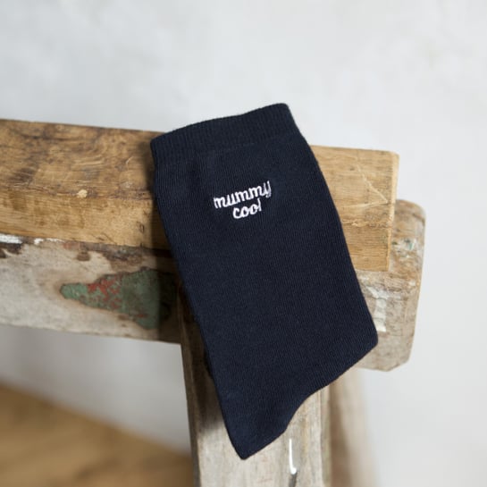 Chaussettes Mummy Cool Affaire de famille – Coton Oeko-Tex, broderie fun, fabriquées au Portugal, cadeau maman