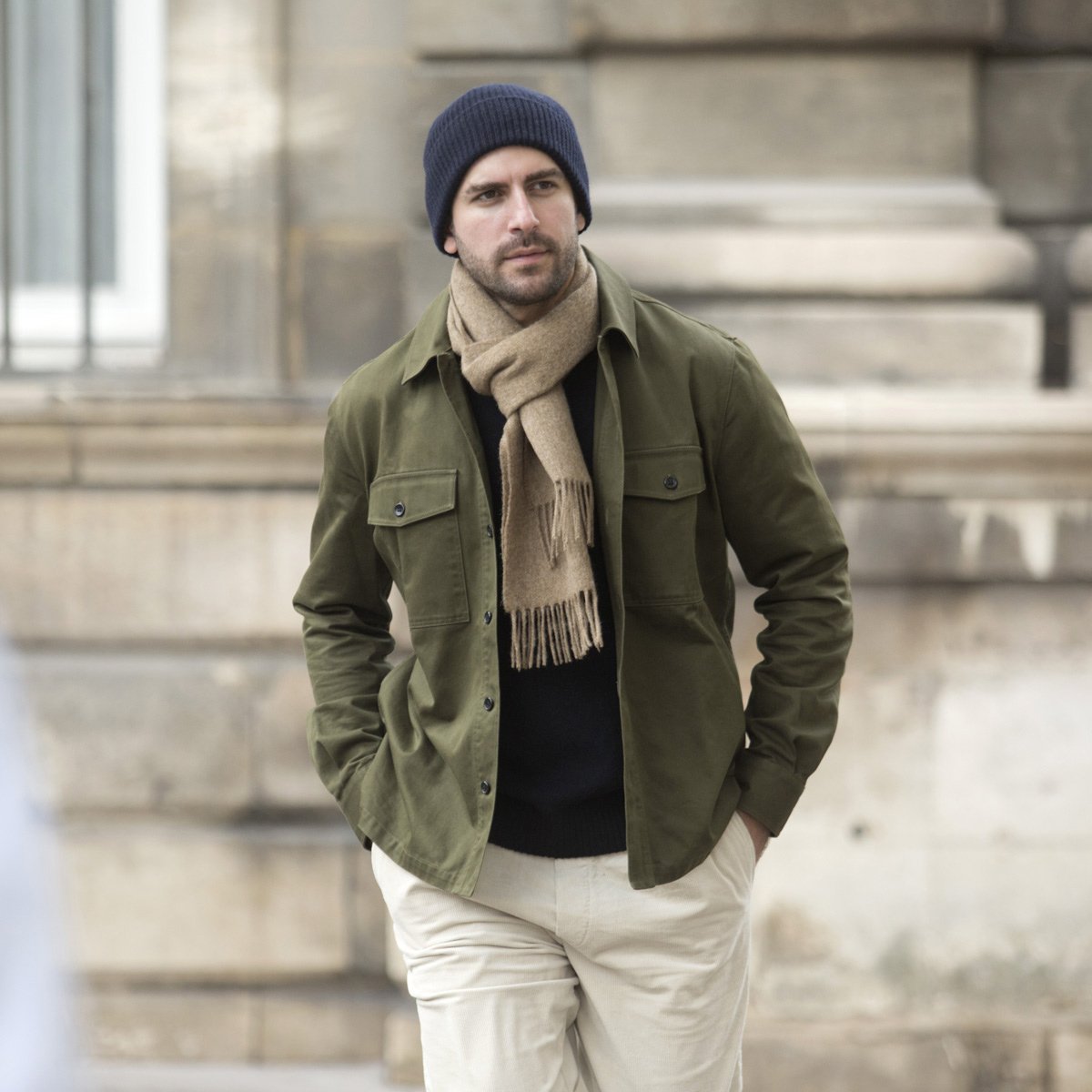 Écharpe en laine – Épilogue, écharpe unie en laine vierge 25x190 cm, intemporelle et élégante, fabriquée en Europe, style chic