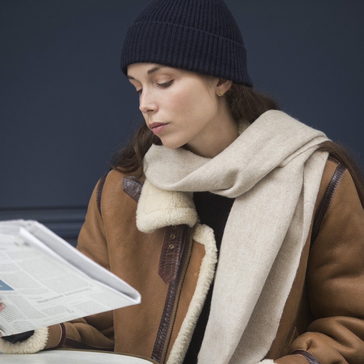 Écharpe en laine – Épilogue, écharpe unie en laine vierge 25x190 cm, intemporelle et élégante, fabriquée en Europe, style chic