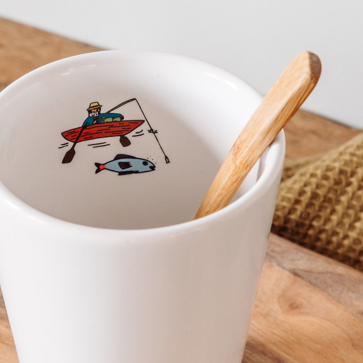 Mugs animés Okuri – Tasse sans anse en faïence, design espiègle avec illustrations vivantes, micro-ondes et lave-vaisselle