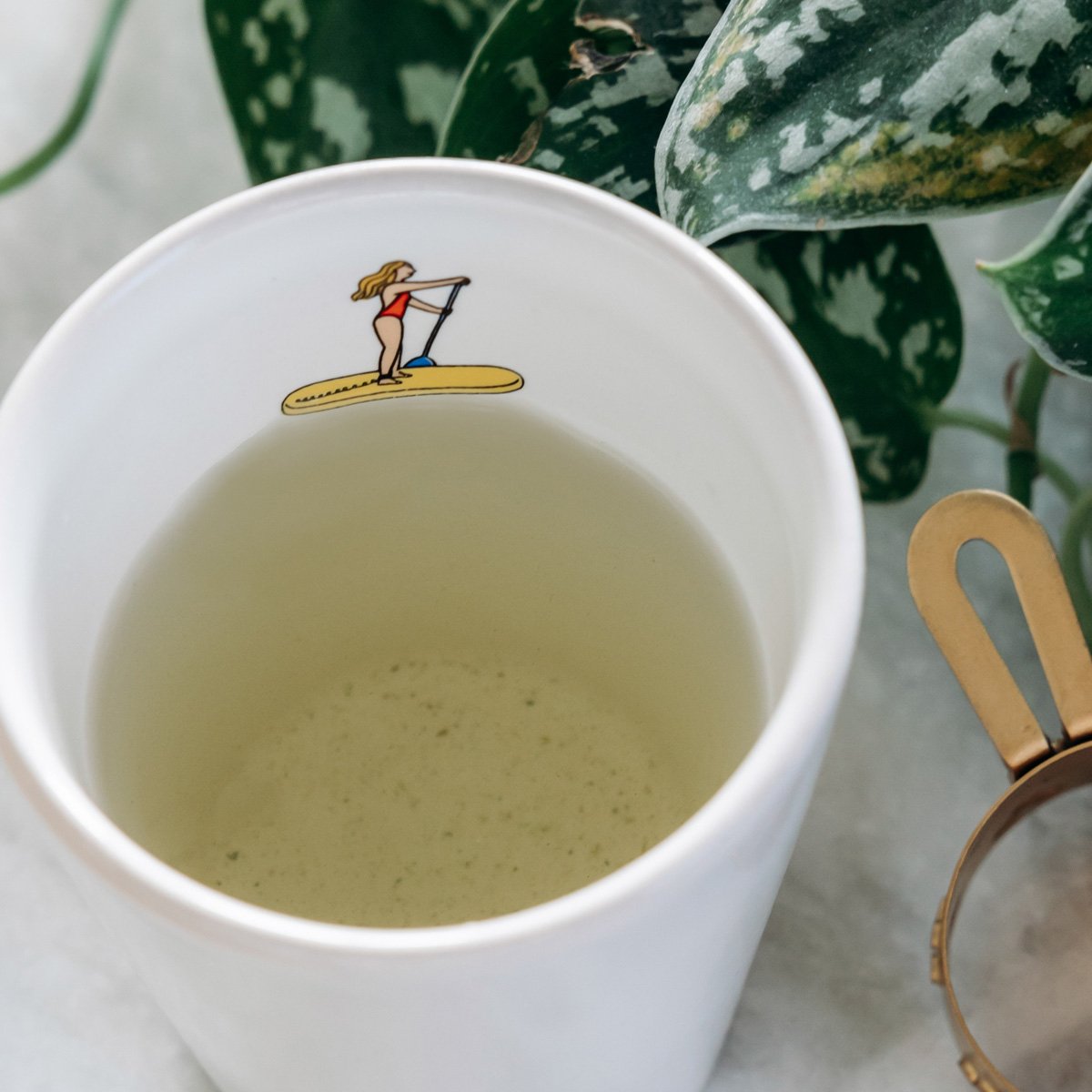 Mugs animés Okuri – Tasse sans anse en faïence, design espiègle avec illustrations vivantes, micro-ondes et lave-vaisselle