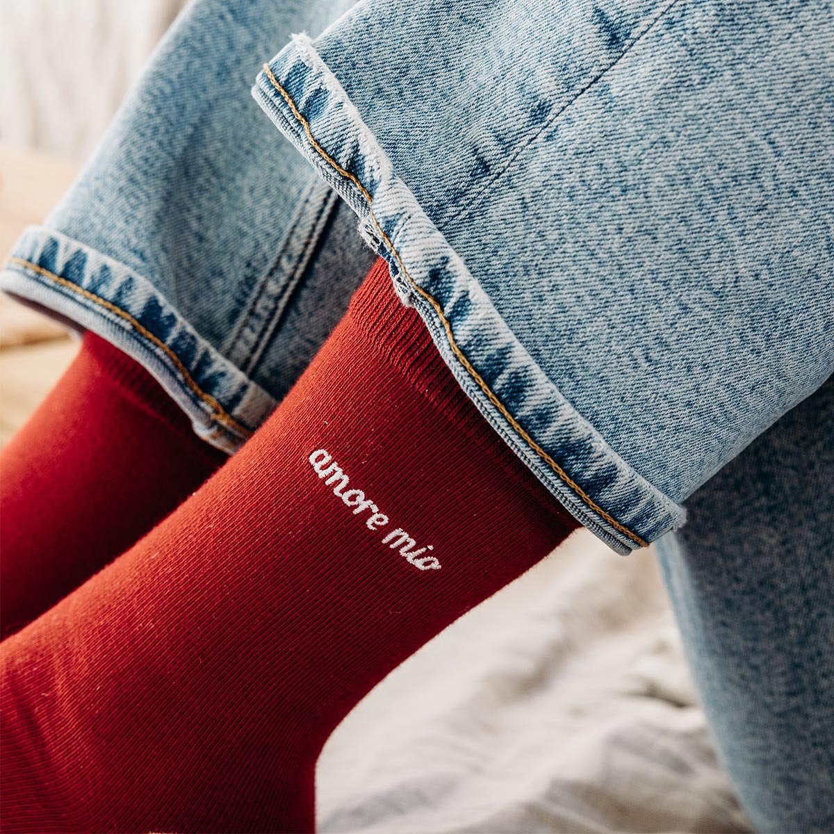 Chaussettes femme Love Socks Okuri – Messages brodés, Oeko-Tex, fabriquées au Portugal – Amour & humour