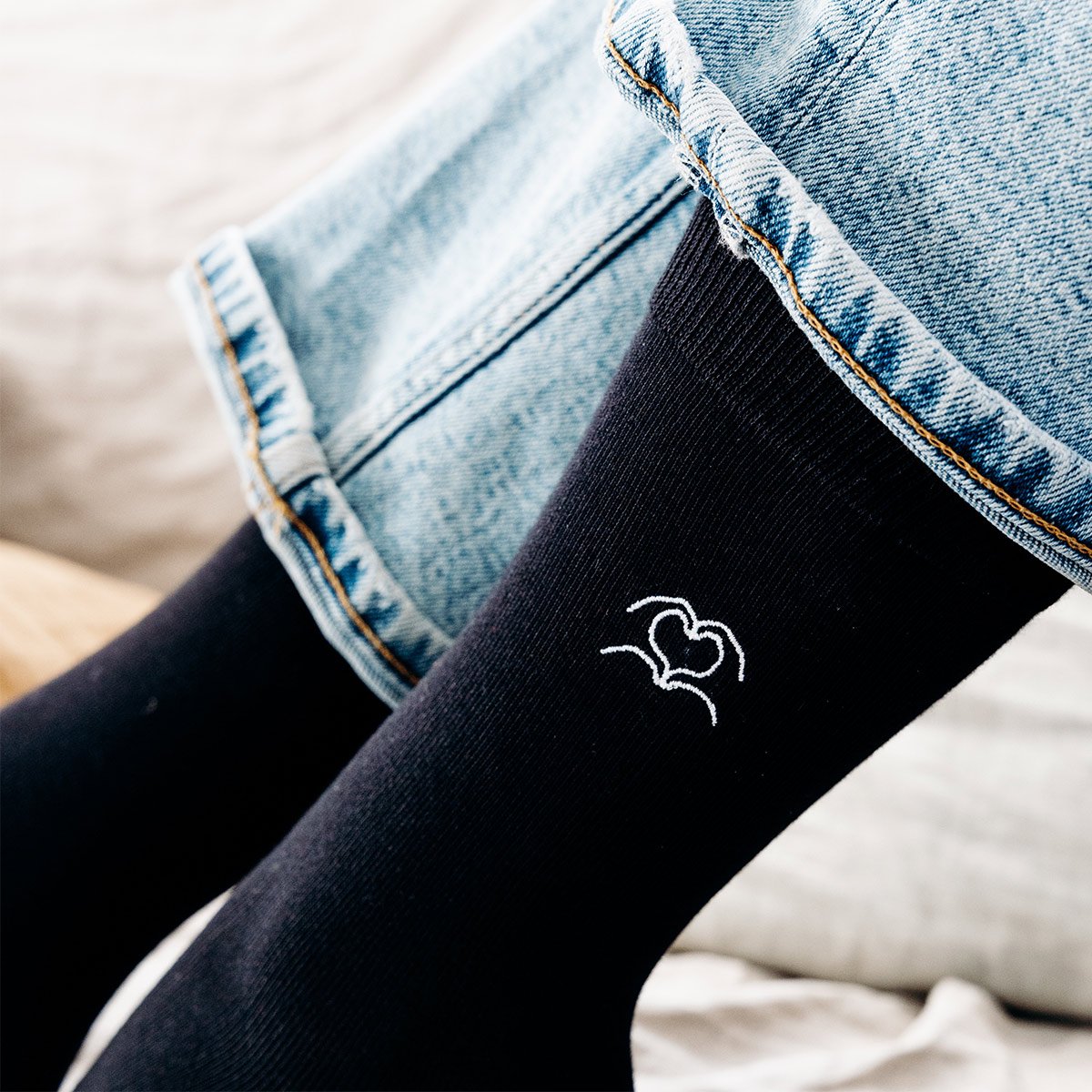 Chaussettes femme Love Socks Okuri – Messages brodés, Oeko-Tex, fabriquées au Portugal – Amour & humour