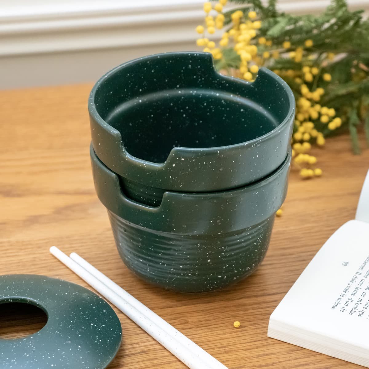 Duo de bols à nouilles empilables United By Blue – Céramique éco-responsable, couvercle & baguettes inclus