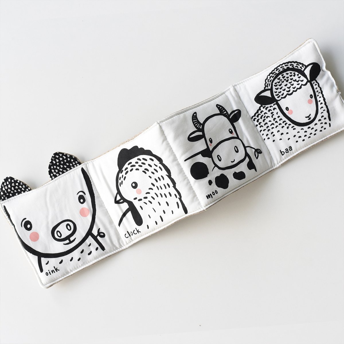 Livre d'Éveil Noir & Blanc Wee Gallery - Accordéon en Tissu Bio | Stimule la Vision Bébé - Jouet Sensoriel