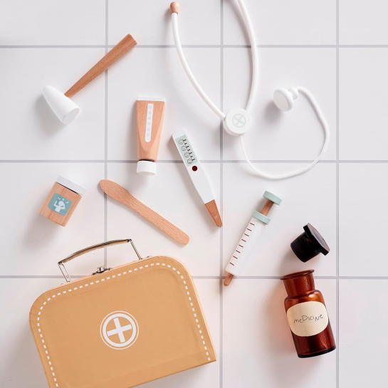 Mallette de Docteur Kids Concept - Jeu d'Imitation en Bois | 7 Accessoires Inclus - Stéthoscope, Thermomètre