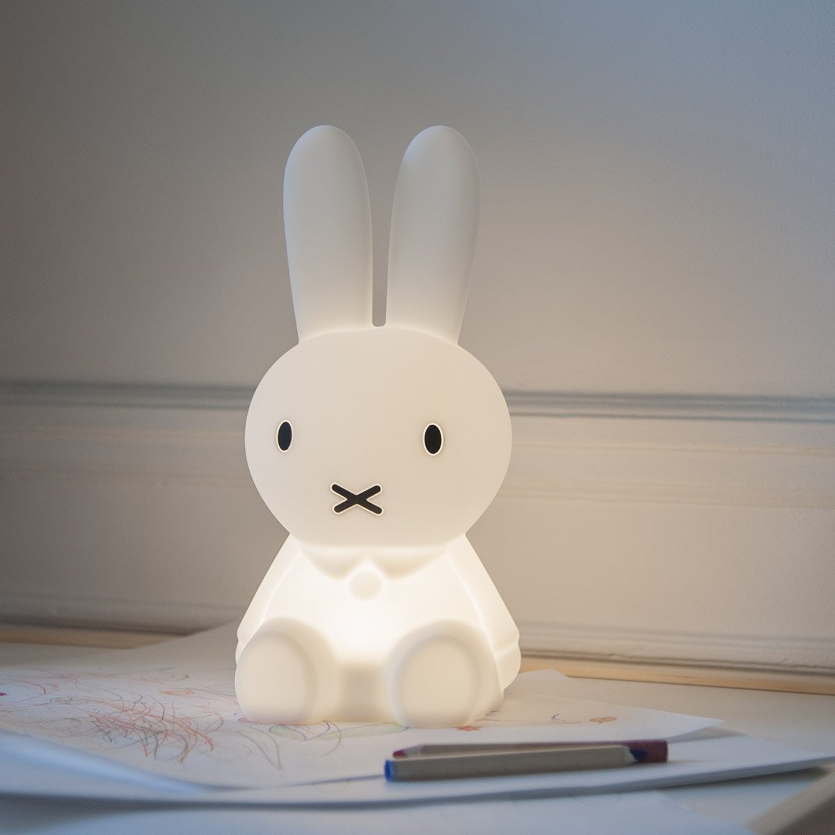 Veilleuse Miffy Mr Maria - Lapin iconique en silicone doux - Recharge USB & intensité variable - Silicone (Mr Maria) - Image 1