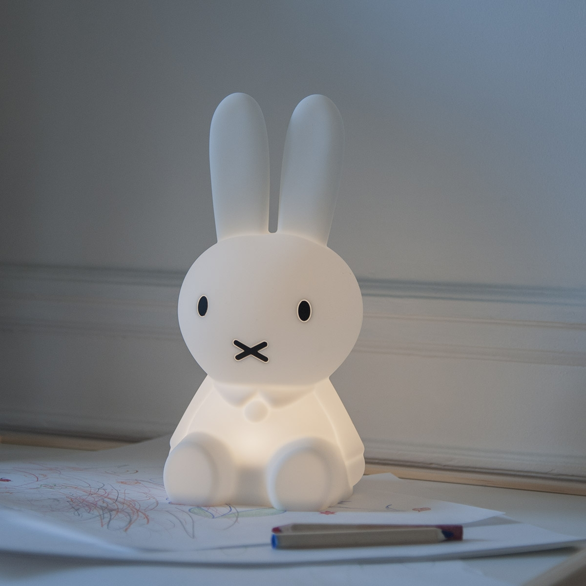 Veilleuse Miffy Mr Maria - Lapin iconique en silicone doux - Recharge USB & intensité variable - Silicone (Mr Maria) - Image 10