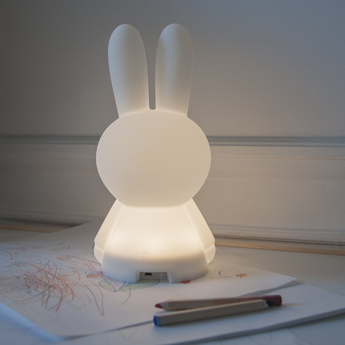 Veilleuse Miffy Mr Maria - Lapin iconique en silicone doux - Recharge USB & intensité variable - Silicone (Mr Maria) - Image 8