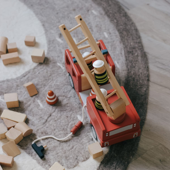 Camion de Pompiers en Bois Kids Concept - Jouet Éducatif | Échelle Pivotante, Cônes & Accessoires Inclus