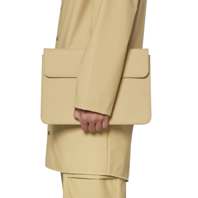 Housse d’ordinateur Rains – Rains, housse imperméable à rabat aimanté pour ordi 13-15 pouces, intérieur doublé en polaire