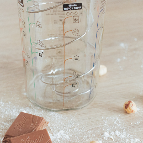 Shaker magique Cookut – Verre doseur innovant avec 10 recettes de gâteaux, anti-grumeau, pour pâtisserie express