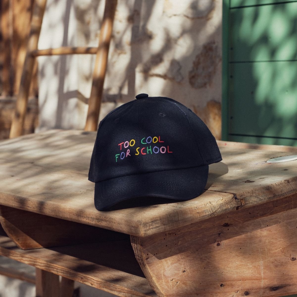 Affaire De Famille - Casquette Too Cool For School Affaire de famille – Casquette Coton Brodée, Design Ludique, Taille Ajustable pour Enfants - 2 ans - 2 ans
