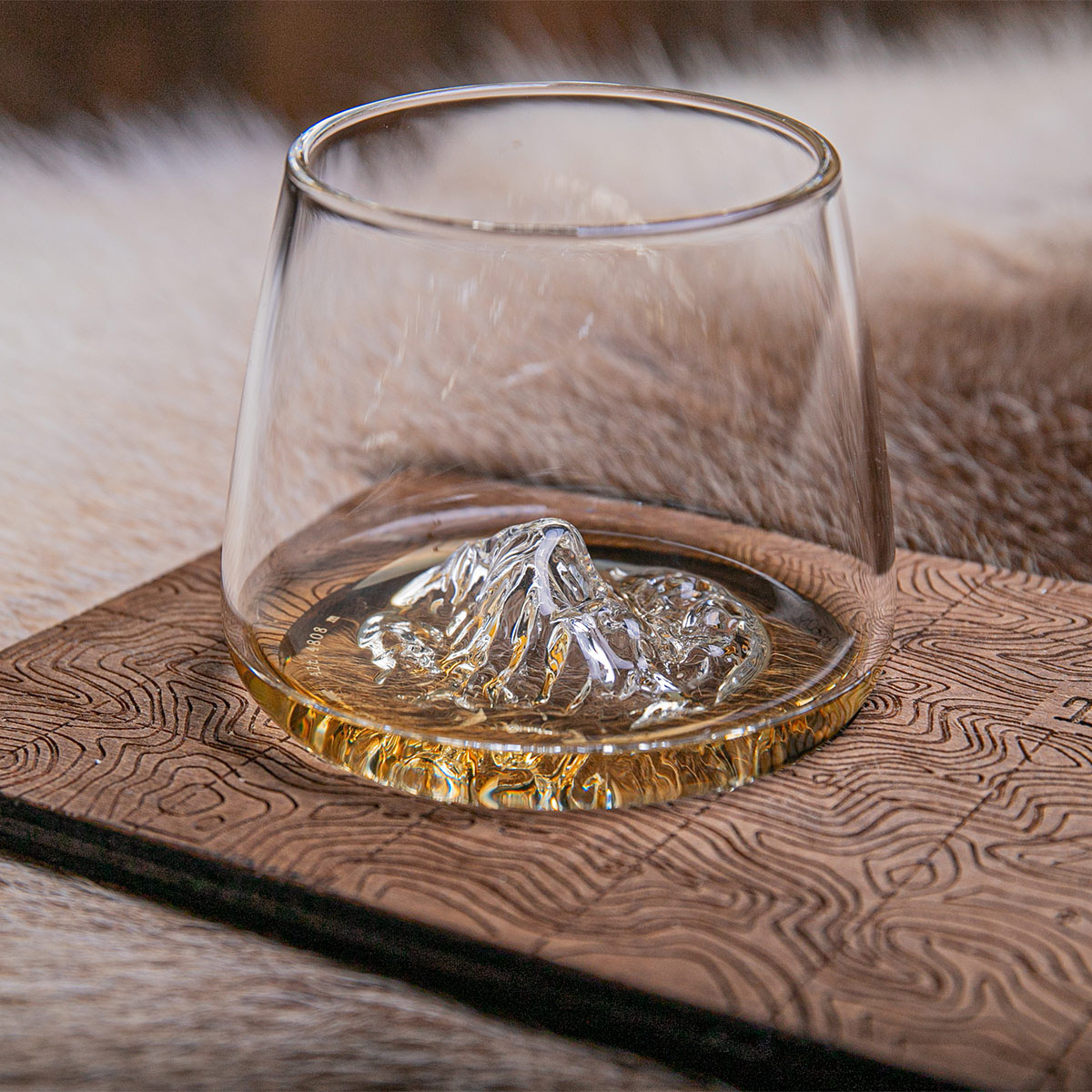Cadeau original papa baroudeur - Coffret 2 verres Topographic Alaskan Maker – Mont Blanc, Fuji, Everest