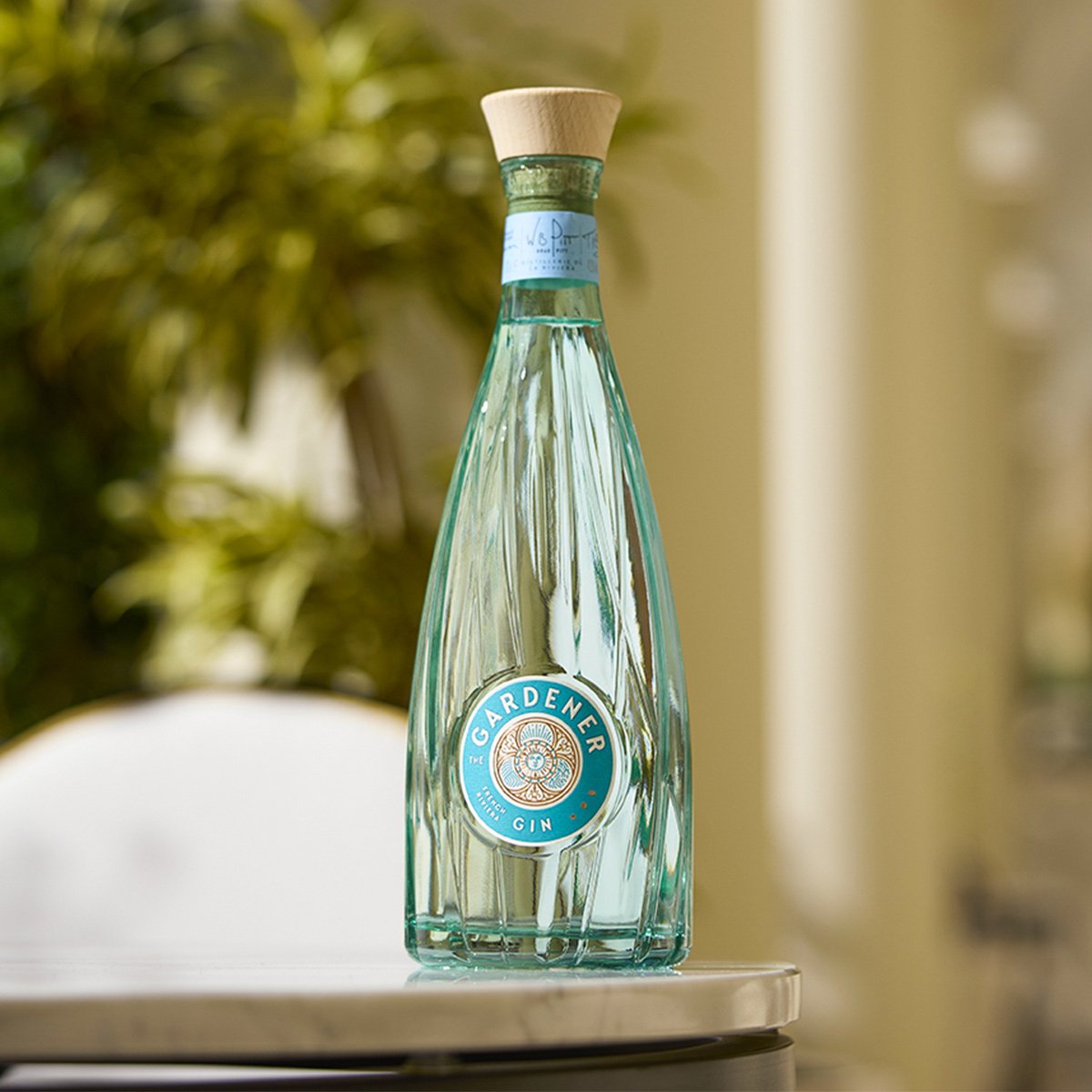 Gin The Gardener – Créé par Brad Pitt, Tom Nichol & Perrin, bio made in France, agrumes de la Riviera, 70 cl à 42%