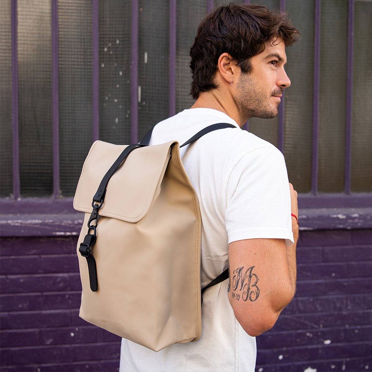 Sac à dos Rucksack Rains – Rains, sac imperméable 12L en PU, design compact pour ordinateur portable, idéal contre la pluie