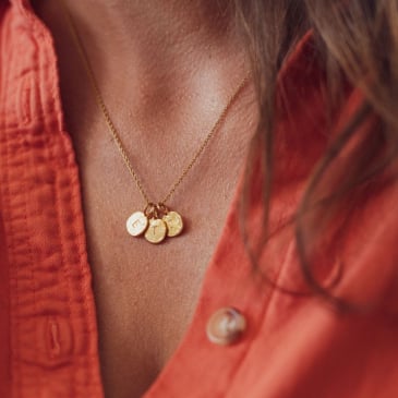 Cadeau femme pendantif initiale - Les Raffineurs (image 2)