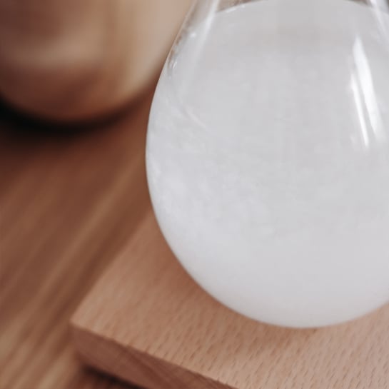 Baromètre à cristaux Storm Glass - Idée cadeau déco - Prévision météo