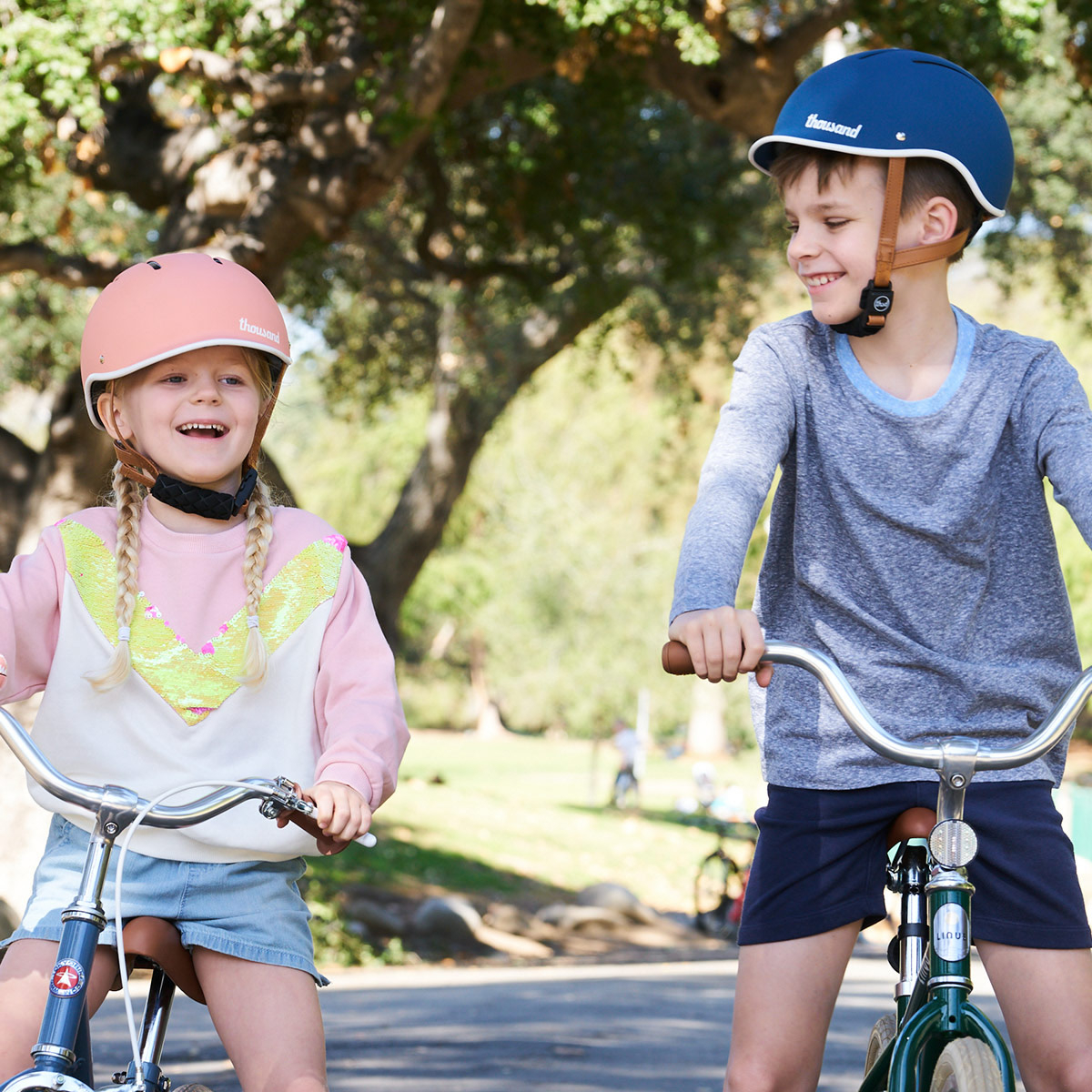 Casque de vélo enfant Thousand - Ajustable & ultra-sécurisé - Autocollants réfléchissants inclus
