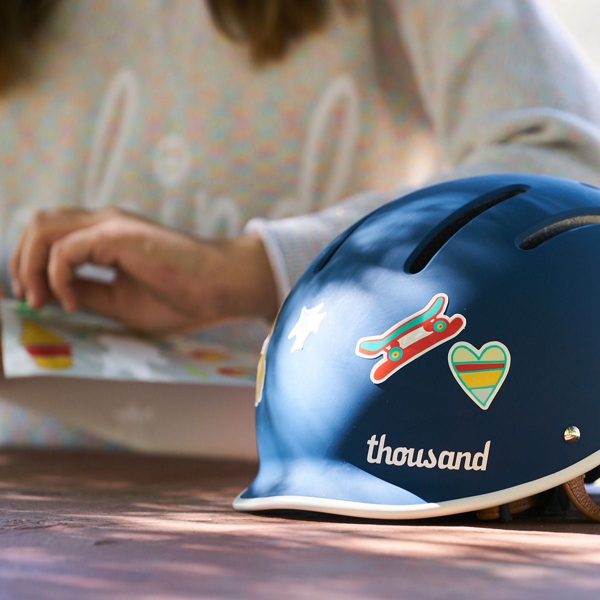 Casque de vélo enfant Thousand - Ajustable & ultra-sécurisé - Autocollants réfléchissants inclus