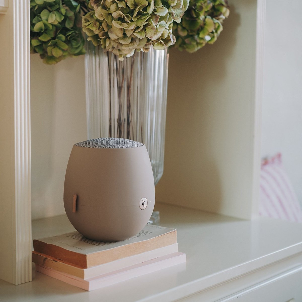 Enceinte waterproof aJAZZ Qi Kreafunk – Bluetooth nomade, 25h d’autonomie, design scandinave résistant à l’eau