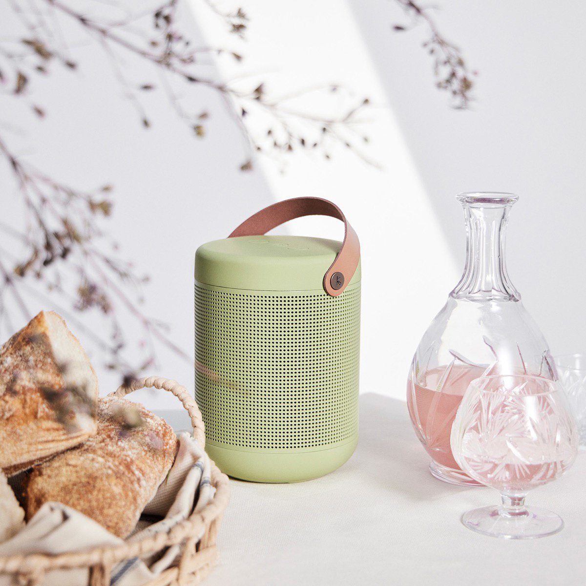 Enceinte colorée waterproof aMAJOR Kreafunk – Design moderne, 40W, son 360° et autonomie 30h, idéale pour nomades