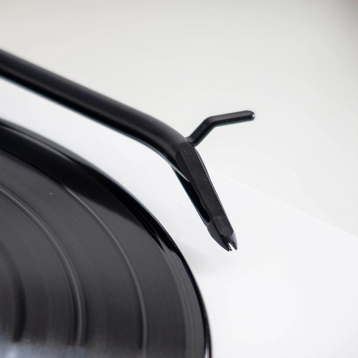 Platine vinyle bluetooth haut de gamme - Tourne disque - Lecteur vinyle design minimaliste vintage - Fabriqué en Europe