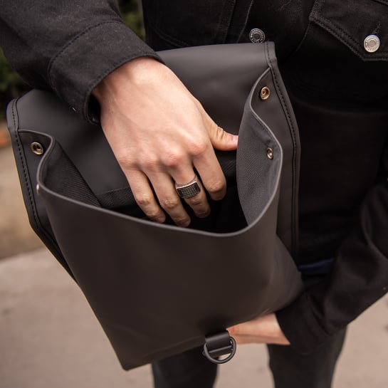 Sac à dos Rucksack Rains – Rains, sac imperméable 12L en PU, design compact pour ordinateur portable, idéal contre la pluie