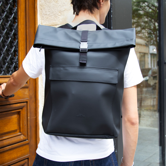 Sac à dos Jannik mini Ucon Acrobatics – Compact roll-top 12 à 16 L en matériaux recyclés, compartiment ordi jusqu’à 16,4\""1514