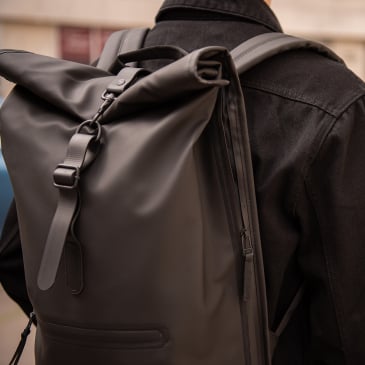 Sac à dos Rolltop Rains - 17L Image 30347