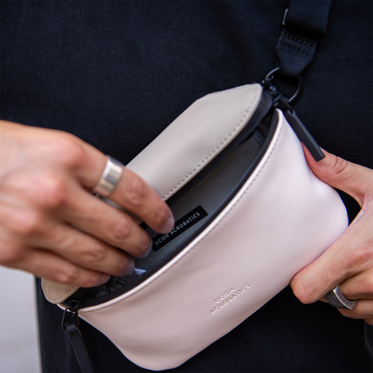 Banane Lotus imperméable Ucon Acrobatics – Sac ceinture unisexe, vegan & design, usage urbain ou outdoor