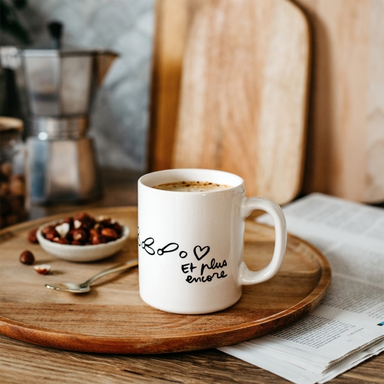 Mugs Love – Okuri, collection de mugs en faïence sérigraphiés avec messages d’amour, 30 cl, design moderne fabriqué en Europe