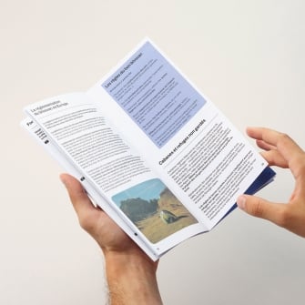 Coffret 100 randonnées en Europe – Guide complet & carte détaillée – Fabriqué en France par Les Others