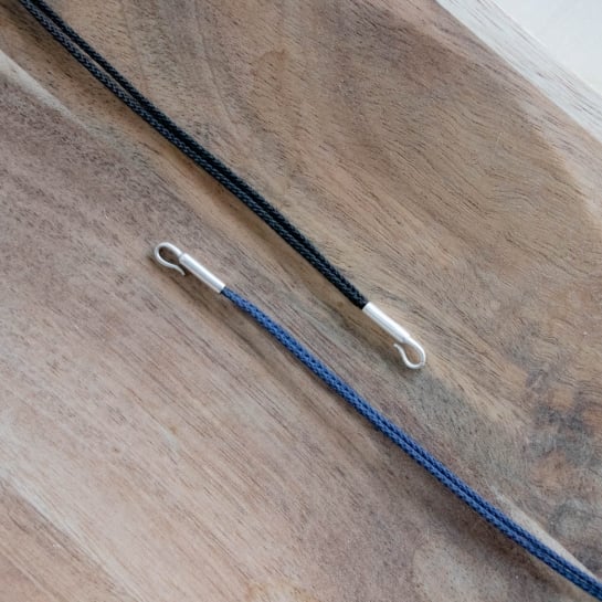 Bracelet personnalisé perles – Affaire de Famille, bracelet double cordon en paracorde et laiton personnalisable, style sur-mesu