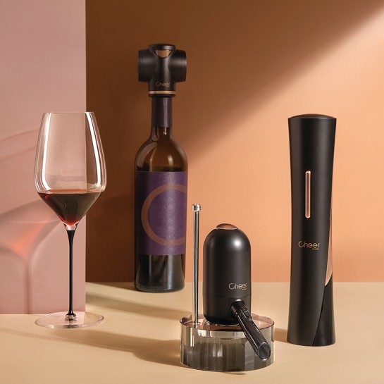 Coffret accessoires à vin électriques – Cheer Moda, tire-bouchon, aérateur, pompe et coupe-capsule design primé pour vin