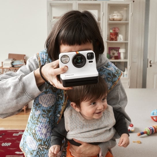 Polaroid Appareil photo Now Gen3 – Technologie nostalgique, flash précis, double expo, batterie rechargeable, design vintage