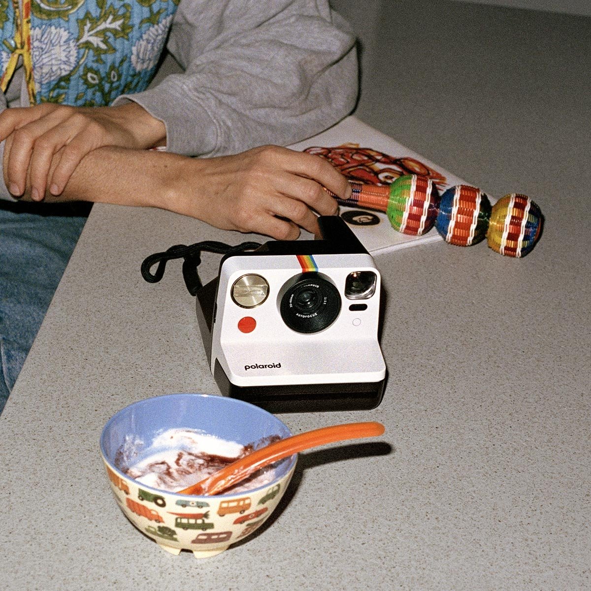 Polaroid Appareil photo Now Gen2 – Technologie nostalgique, flash précis, double expo, batterie rechargeable, design vintage