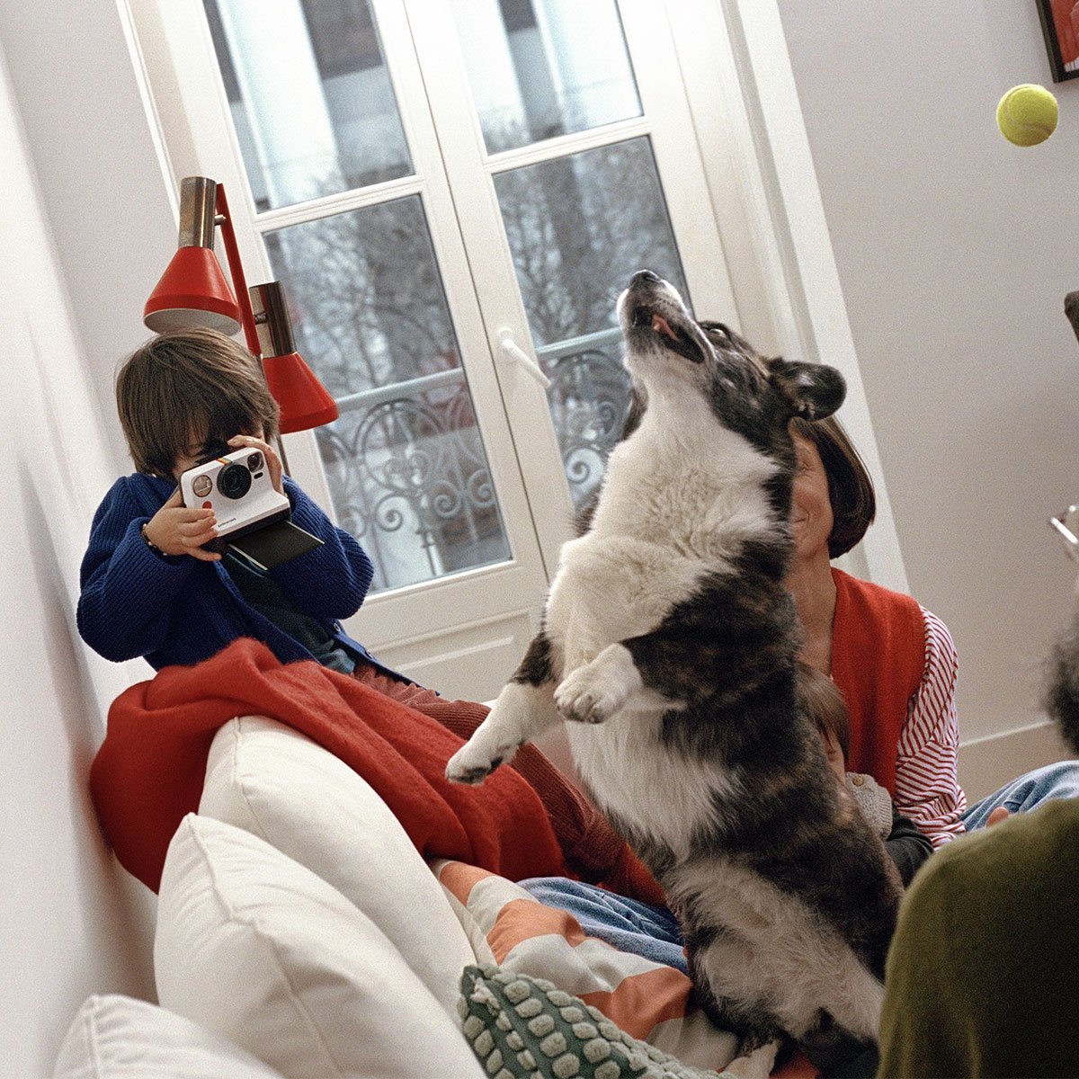 Polaroid Appareil photo Now Gen2 – Technologie nostalgique, flash précis, double expo, batterie rechargeable, design vintage