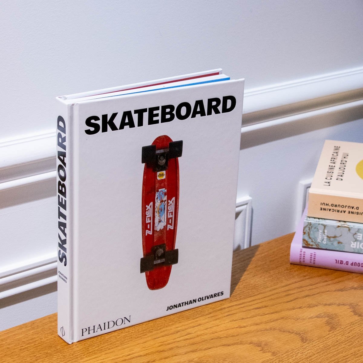 Livre Skateboard Phaidon – Histoire et évolution du skate en anglais, 240 pages & 300 photos, Jonathan Olivares