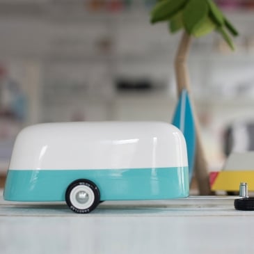 Voiture américaine en bois verni