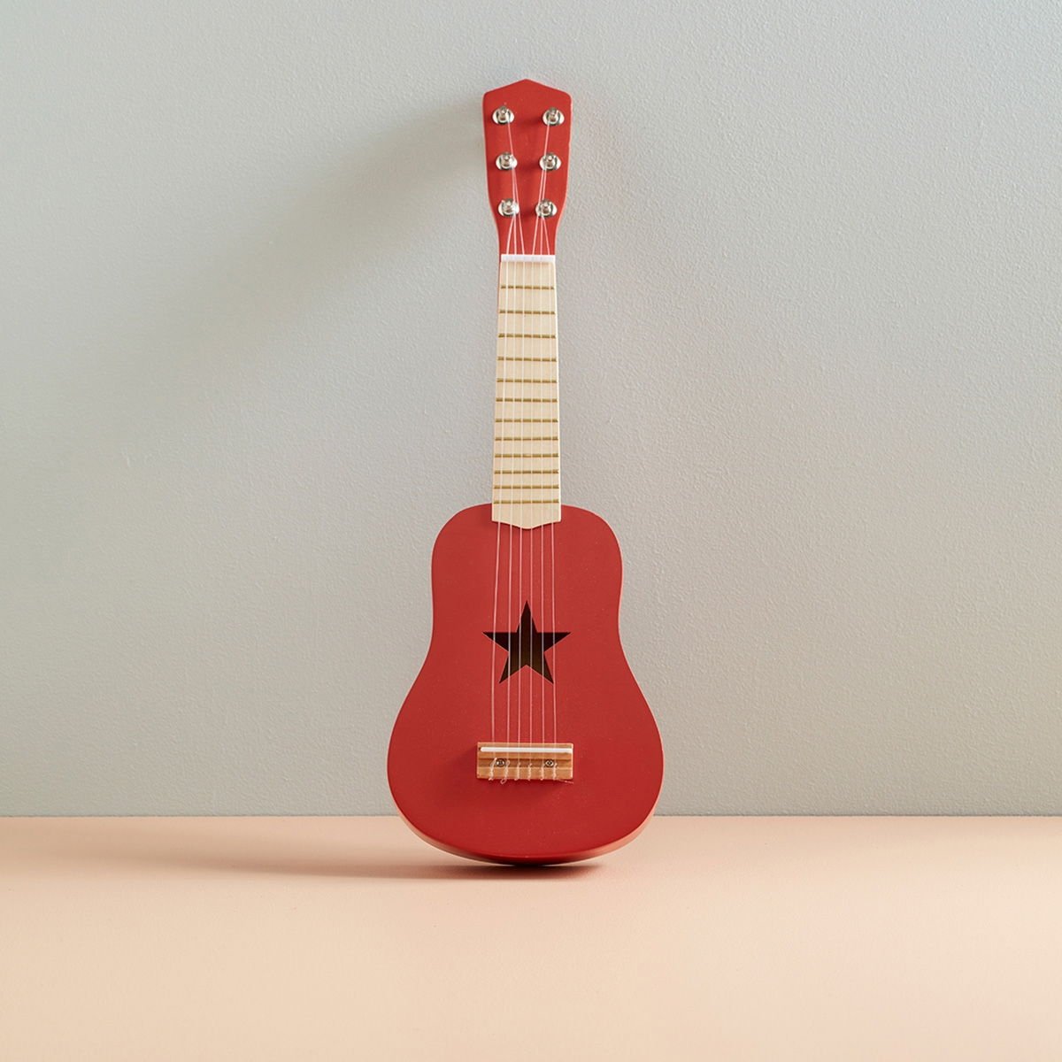 Mini Guitare Enfant Kids Concept - Instrument Musical | Bois de Tilleul - 6 Cordes & Design Authentique - Blanc - Bois (Kids Concept) - Image 4