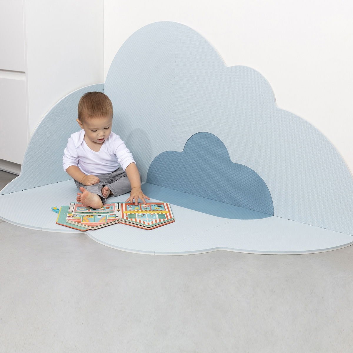 Tapis d’éveil multi-usage Quut - Réversible & imperméable - Confort & sécurité pour bébé - Petit - 145 x 90 cm - Gris - Petit - 145 x 90 cm - Gris (Quut) - Image 2