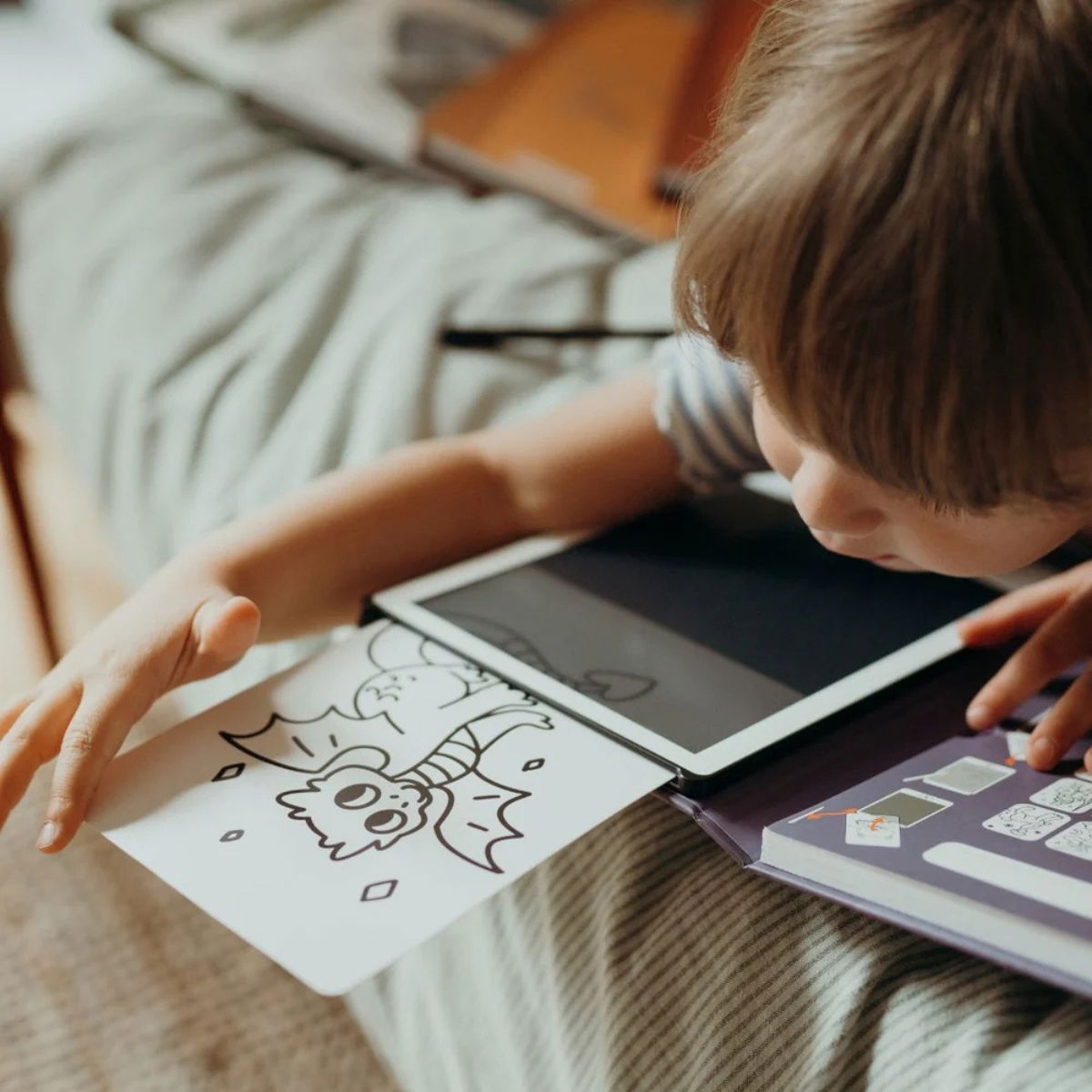 Livre à Dessin Lumineux Kidywolf - Tablette Éducative Nomade | Stylet & Illustrations | Fonctionne à Piles (Kidywolf) - Image 7