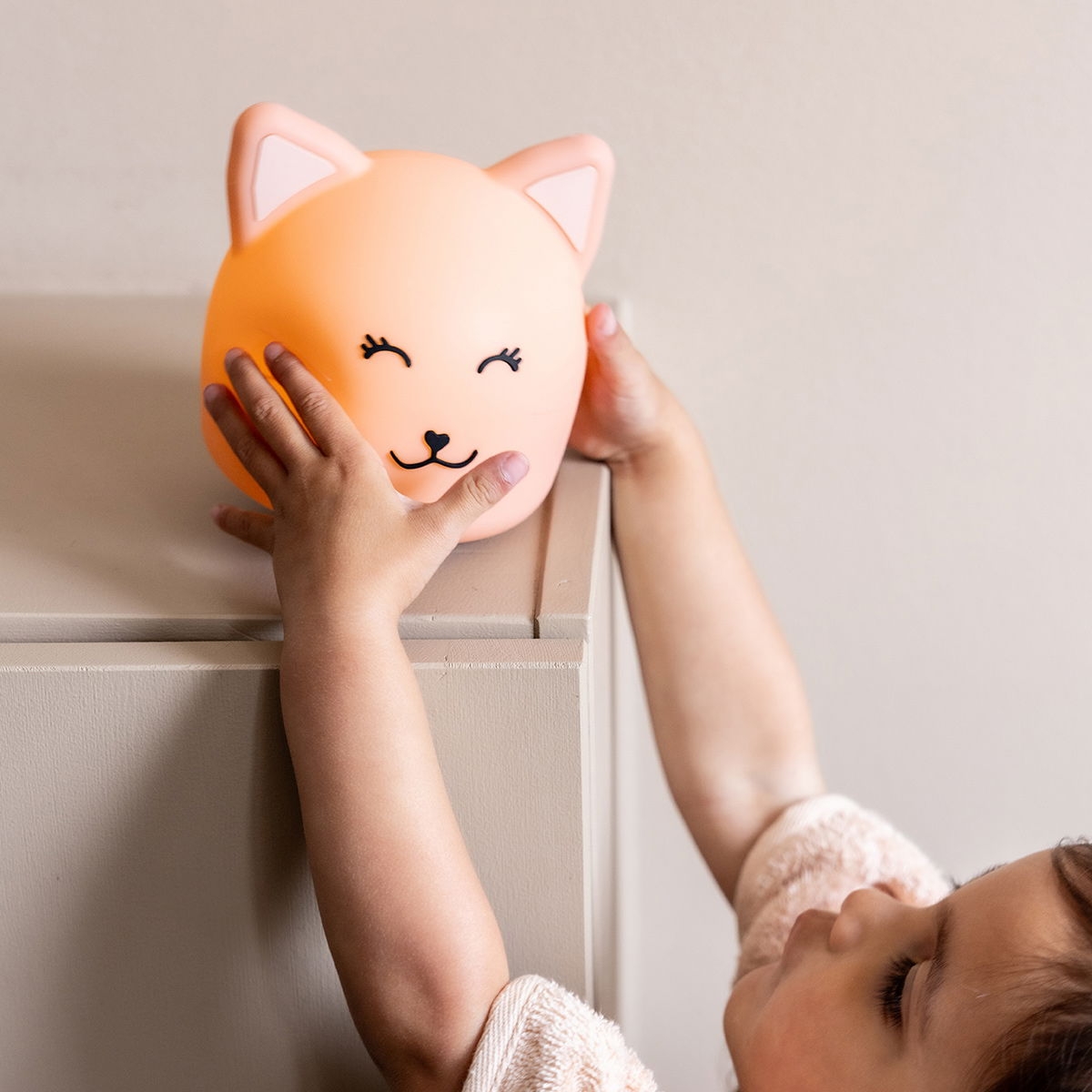 Veilleuse silicone animaux Trixie - Lapin, éléphant, lion ou dino - Lumière douce & rechargeable USB