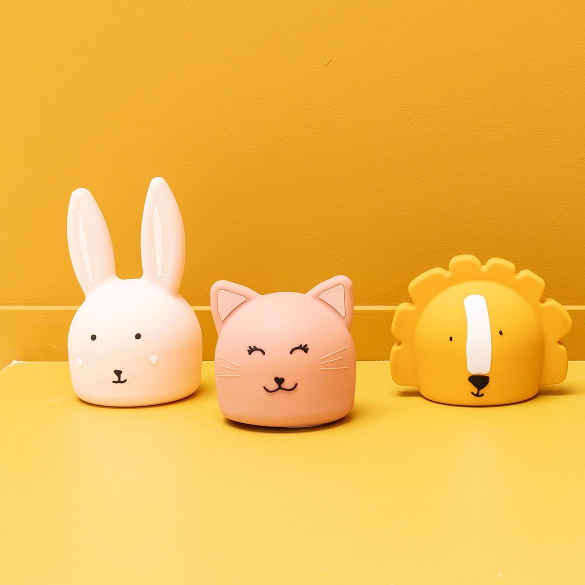 Veilleuse silicone animaux Trixie - Lapin, éléphant, lion ou dino - Lumière douce & rechargeable USB