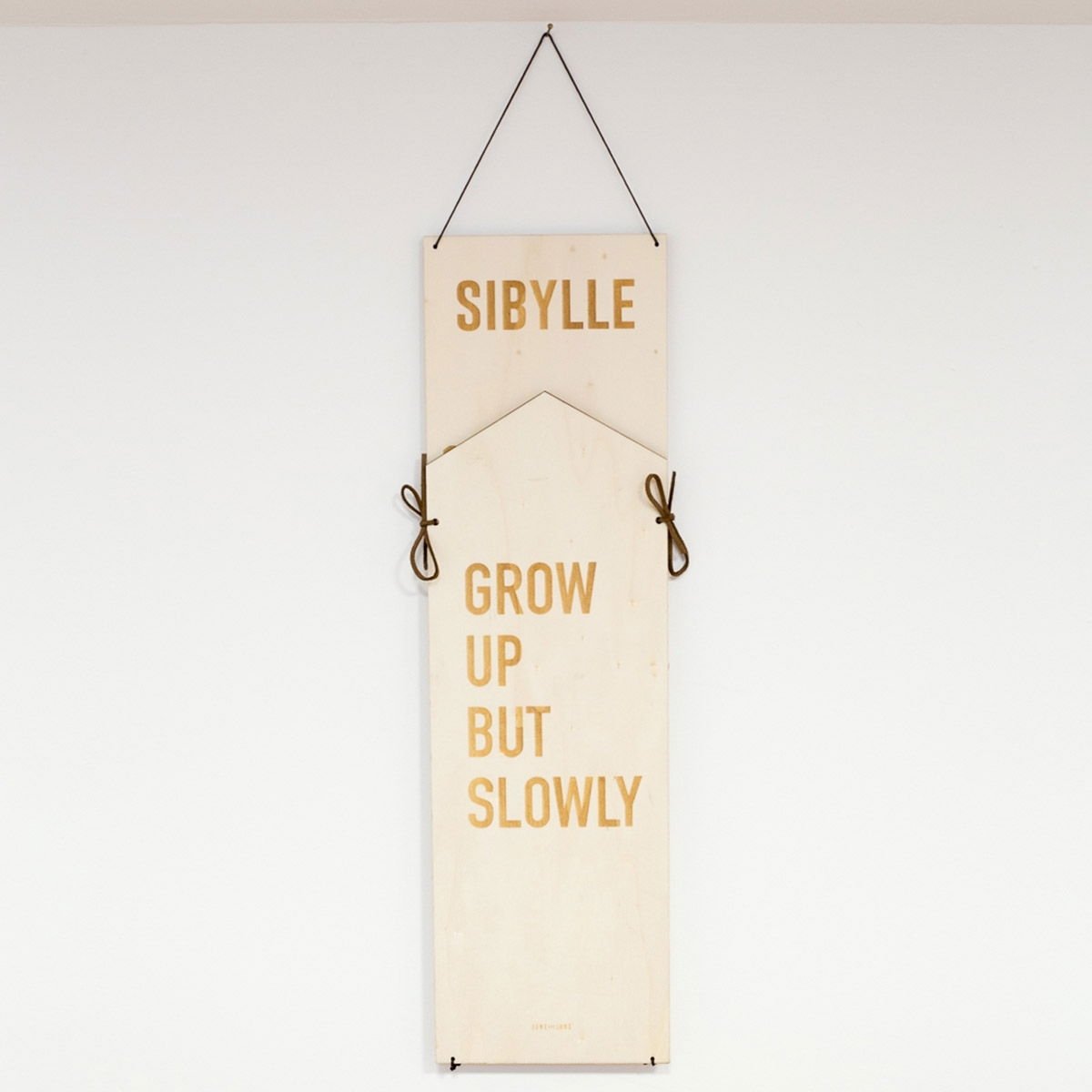 Toise en bois personnalisée June & Jane - Graduation 70 cm à 1m40 - Fabrication artisanale France